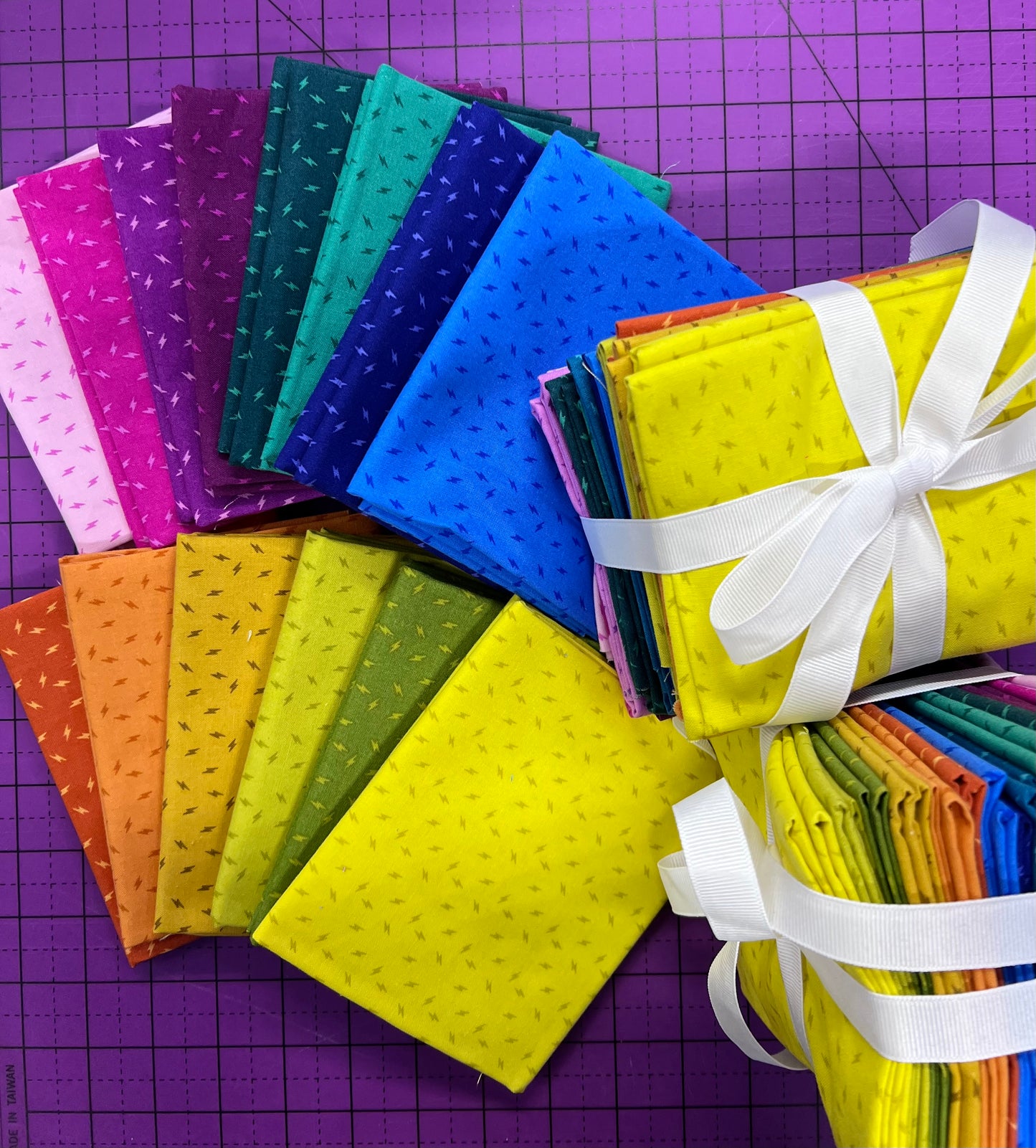 Atomic Fat Quarter Bundle